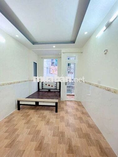 Nhà Nguyên Căn 3PN  Đường Hoàng Diệu, Phường 9, Quận 4