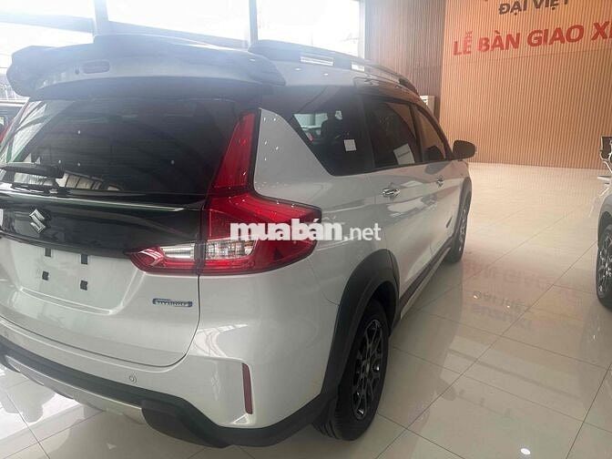 Suzuki XL7 2025 giảm mạnh tháng ngâu hổ trợ góp