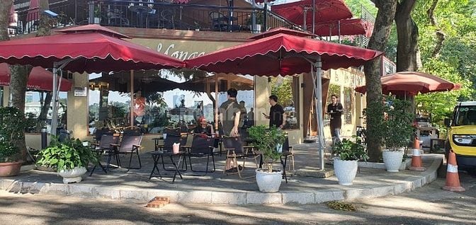Bán biệt thự  KĐT Bán Đảo Linh Đàm , DT 300 m2, lô góc, mặt phố, KD!
