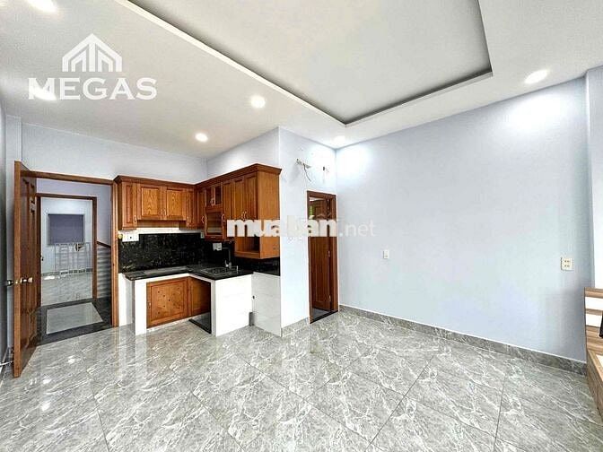Phòng Ban Công 30m2 Mới Xây Full Nội Thất Gần Công Viên Phần Mềm