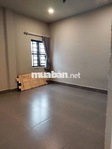 CHÍNH CHỦ CHO THUÊ NHÀ 1 TRỆT 1 LẦU 25M2, GẦN CHỢ BÀ CHIỄU, Ở NGAY