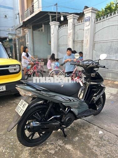 Bán chiếc xe Suzuki Hayate 2011