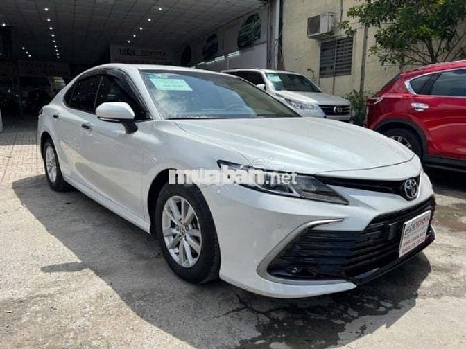 Toyota Camry 2021 2.0g – 65000 km