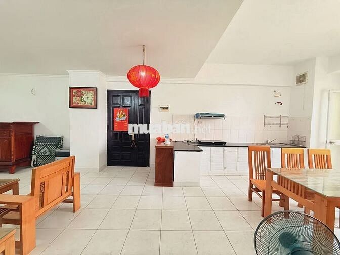 bán căn hộ CT13 nằm mặt đường Võ Chí Công, phường Tây Hồ