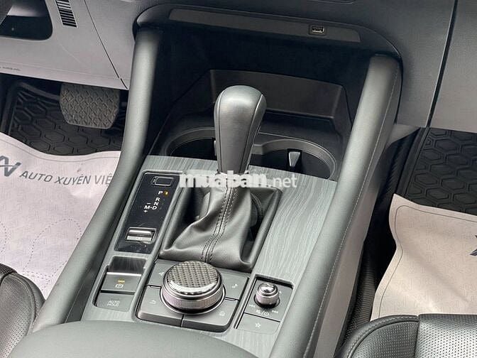 Mazda 3 Sport Luxury 1.5AT 2021 Lướt Siêu Đẹp