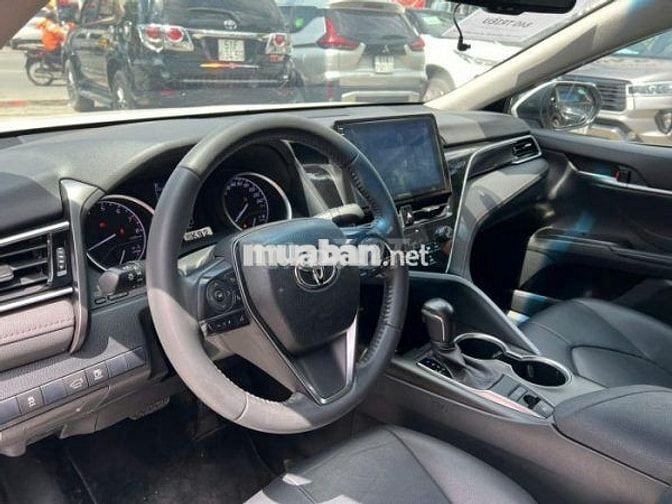 Toyota Camry 2021 2.0g – 65000 km