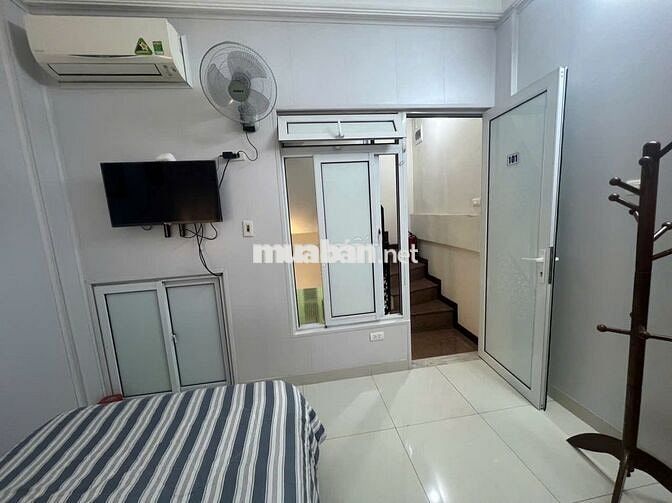 Cho thuê 1n1k 40m2 ngõ Hàm Long thông Trần Quốc Toản, giá 5,5 triệu
