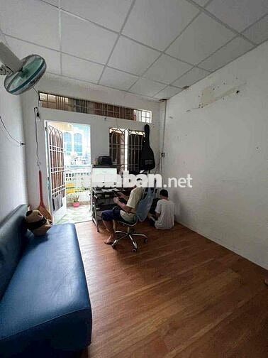 nhà dep vi tri đẹp hxh thong vuong vức