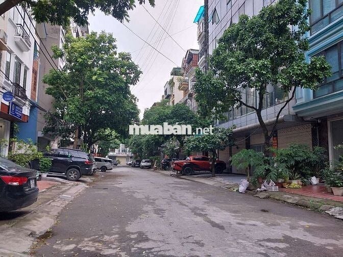 Bân nhà dân xây 5t Phố Nguyễn Hoàng - Dương Khuê
