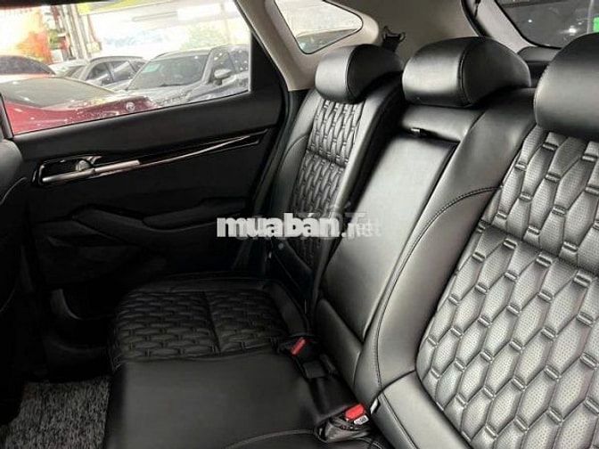 Kia Seltos 1.6 AT Luxury 2023 – 3400km