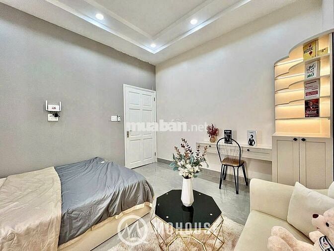 CĂN HỘ 1 PHÒNG NGỦ BALCONY NGAY YÊN THẾ GẦN SÂN BAY
