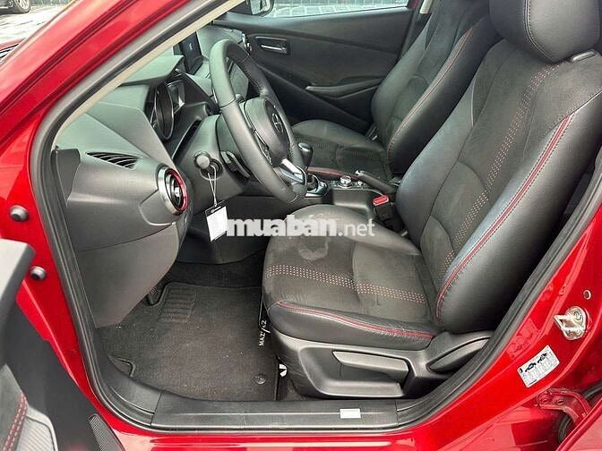 💙💙  Mazda 2 sedan 2024 Luxury - 25000 km