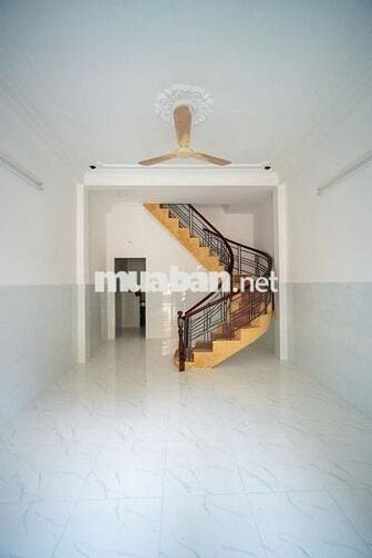 Quận 3 - Xe hơi vô nhà - 80/30A Trần Quang Diệu - 4.5x14m- 1 Lầu