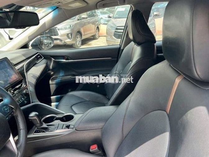 Toyota Camry 2021 2.0g – 65000 km