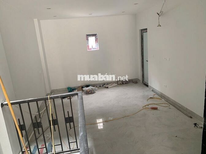CHO THUÊ 2 SÀN (MỖI SÀN 90M2) KHU VỰC PHƯƠNG LIỆT, THANH XUÂN, HÀ NỘI