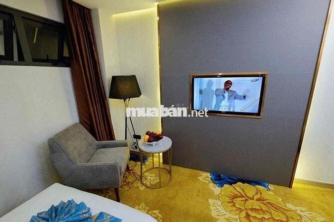 Bán Khách Sạn 10 tầng 66 phòng Chánh Nghĩa trung tâm Thủ Dầu Một