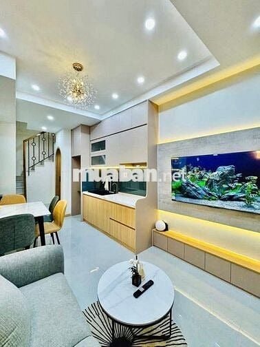 SÁT MẶT TIỀN Q4- 2 LẦU - 30m2 - KO QH- GIÁ 4 TỶ NHỈNH