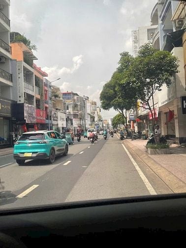Chính chủ bán nhà 1 xẹt cách mặt tiền Hồ Văn Huê 30m, Phú Nhuận, 5x31m