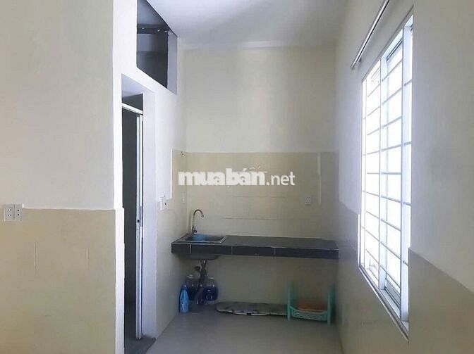Phòng trọ 20m2 đường Tôn Thất Thuyết Quận 4
