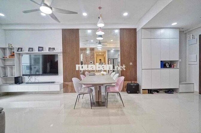 Cho thuê căn góc 3PN.2WC full nội thất ở ngay-The Botanica Phổ Quang