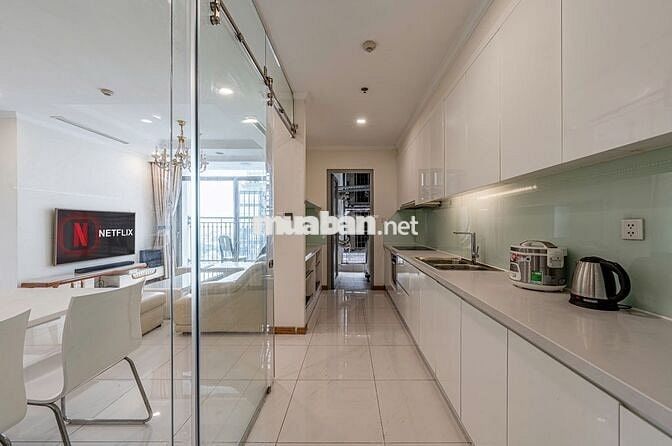 CHỦ NHÀ ĐI NƯỚC NGOÀI CẦN CHO KHÁCH VÀO Ở LIỀN CĂN 2PN VINHOMES