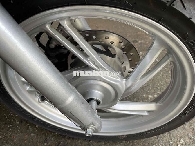 Shvn 125 màu đen bóng biển số dk 5/2025