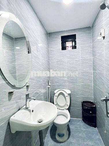 cho thuê phòng có cửa sổ - giá rẻ - ngay Parc Mall