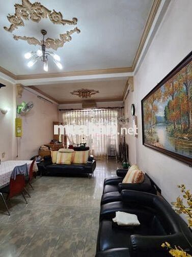 MT Trần Hưng Đạo , Quận 1 - 4,5x18 - 5 Tầng - Giá 60 Triệu
