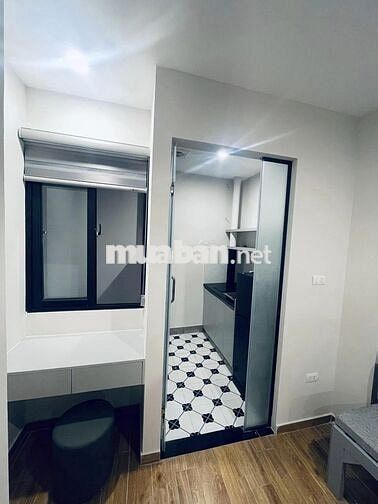 Cho thuê Căn hộ ở Ngọc lâm, gần cầu Chương Dương full đồ giá 5tr