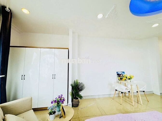 STUDIO CỬA SỔ BALCONY THANG MÁY NGAY NỘI BỘ SÂN BAY TÂN SƠN NHẤT