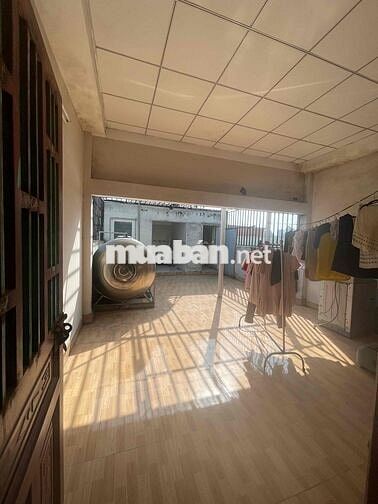 Bán nhà 10x22m Bình Hòa Thuận An , đg 9m 1 trệt 2 lầu, 5PN, giá 4.9 tỷ
