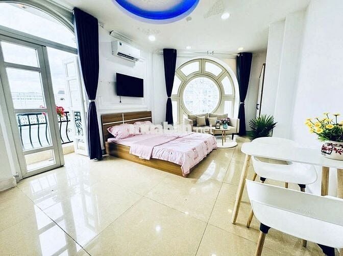 STUDIO CỬA SỔ BALCONY THANG MÁY NGAY NỘI BỘ SÂN BAY TÂN SƠN NHẤT