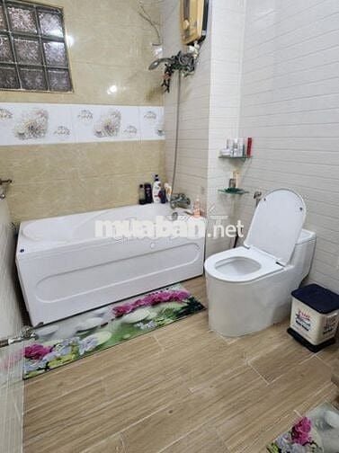 MT Trần Hưng Đạo , Quận 1 - 4,5x18 - 5 Tầng - Giá 60 Triệu