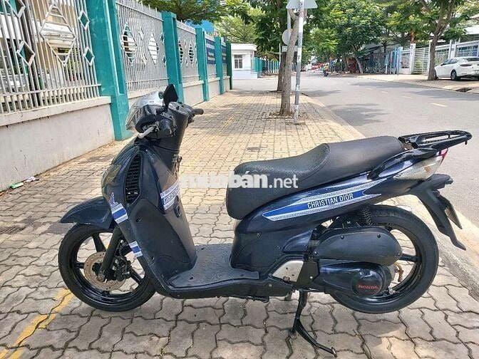 Éc Hắc 150Fi nhập Ý xả rẻ