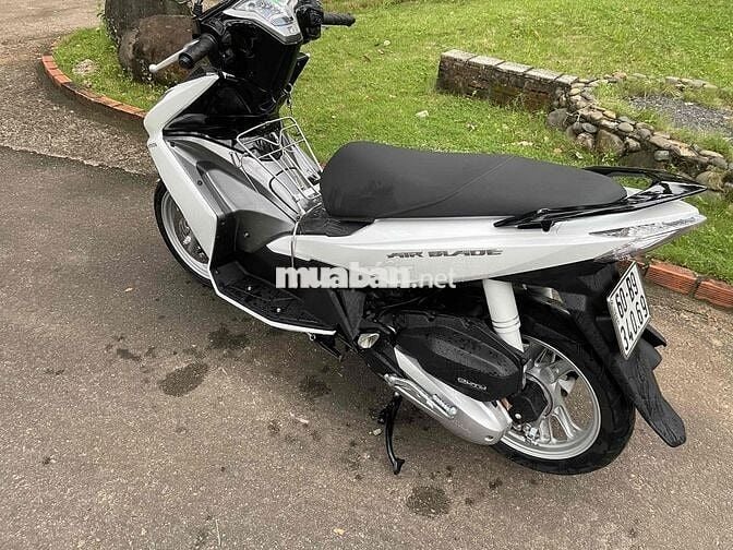 AB 125i màu trắng moi keng. tra gop