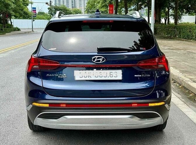 Hyundai Santa Fe 2023 2.2 Dầu Cao Cấp - 12000 km
