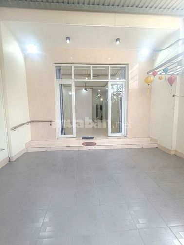 CĂN GÓC 2 LẦU MẶT TIỀN SỐ 71C ĐƯỜNG TRƯƠNG VĂN THÀNH. HIỆP PHÚ. QUẬN 9