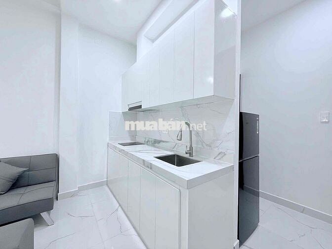 CHO THUÊ CĂN HỘ STUDIO BAN CÔNG FULL NỘI THẤT ĐƯỜNG HOÀNG SA QUẬN 1