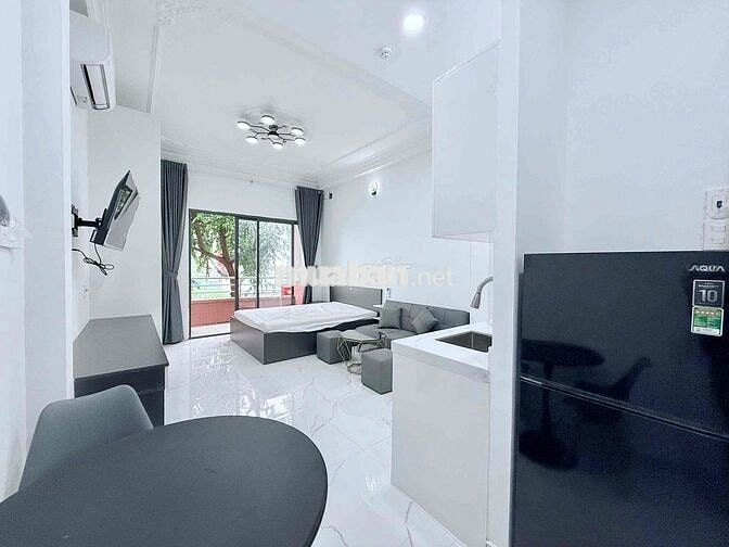 CHO THUÊ CĂN HỘ STUDIO BAN CÔNG FULL NỘI THẤT ĐƯỜNG HOÀNG SA QUẬN 1