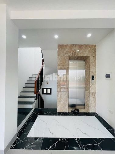 Bán nhà mặt ngõ GARA - KD, Âu Cơ 30m X 6 tầng, 11.5 tỷ 