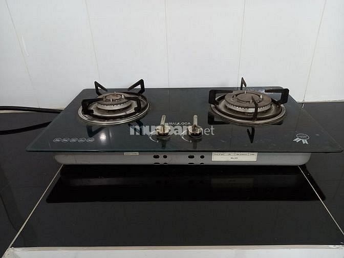 Cho thuê căn góc lầu 1 gần chợ Bà Chiểu gần đường Bạch Đằng 300 m