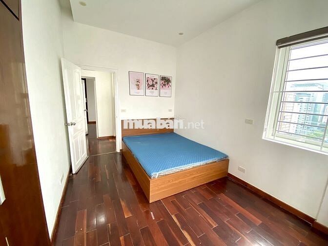 Căn hộ 100m2 3PN 2WC full nội thất D11 Trần Thái Tông19tr thương lượng