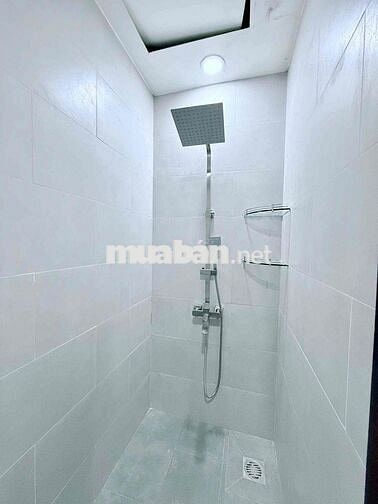 CHO THUÊ CĂN HỘ STUDIO BAN CÔNG FULL NỘI THẤT ĐƯỜNG HOÀNG SA QUẬN 1