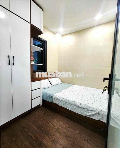 Bán nhà tập thể phố Lê Gia Định nhà đẹp 2 thoáng ở ngay 50m2 tầng 1 gi
