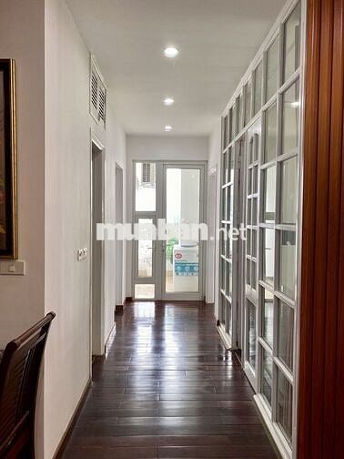 Căn hộ 100m2 3PN 2WC full nội thất D11 Trần Thái Tông19tr thương lượng