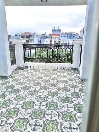 🔥🔥Nhà 64m² 4PN, hẻm xe hơi, gần công viên, 15 triệu