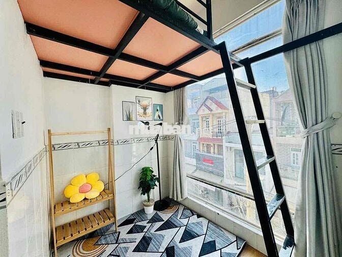 Phòng Ban công DUPLEX ngay galaxy Kinh Dương Vương