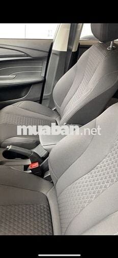 MG MG5 2025