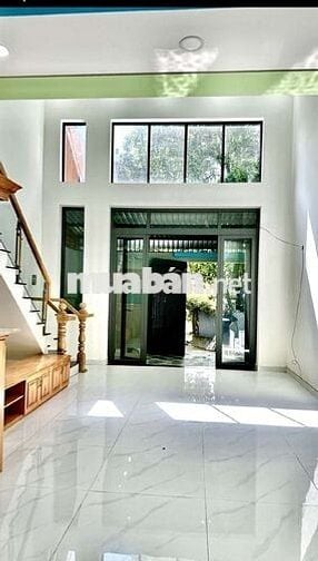Nhà mới tinh 5x18 1Trệt 1lửng giá chỉ 3ty450 đường lý thị nê