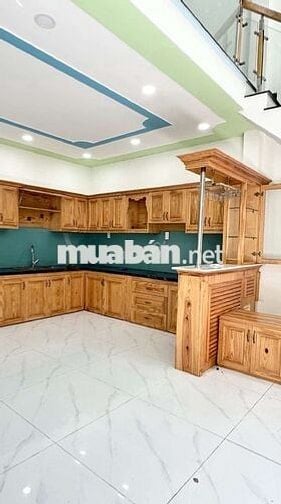 Nhà mới tinh 5x18 1Trệt 1lửng giá chỉ 3ty450 đường lý thị nê